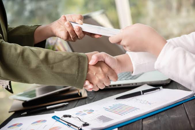 Deposit Policies for Trades: How to Ask Without Losing the Job